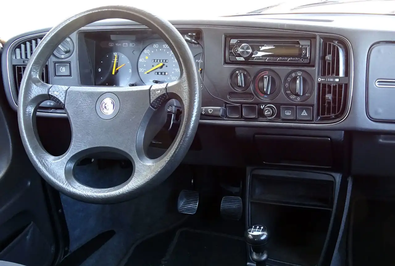 Saab 900 2.0 C LPG, foto 11
