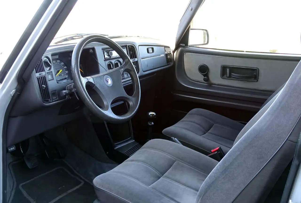 Saab 900 2.0 C LPG, foto 9