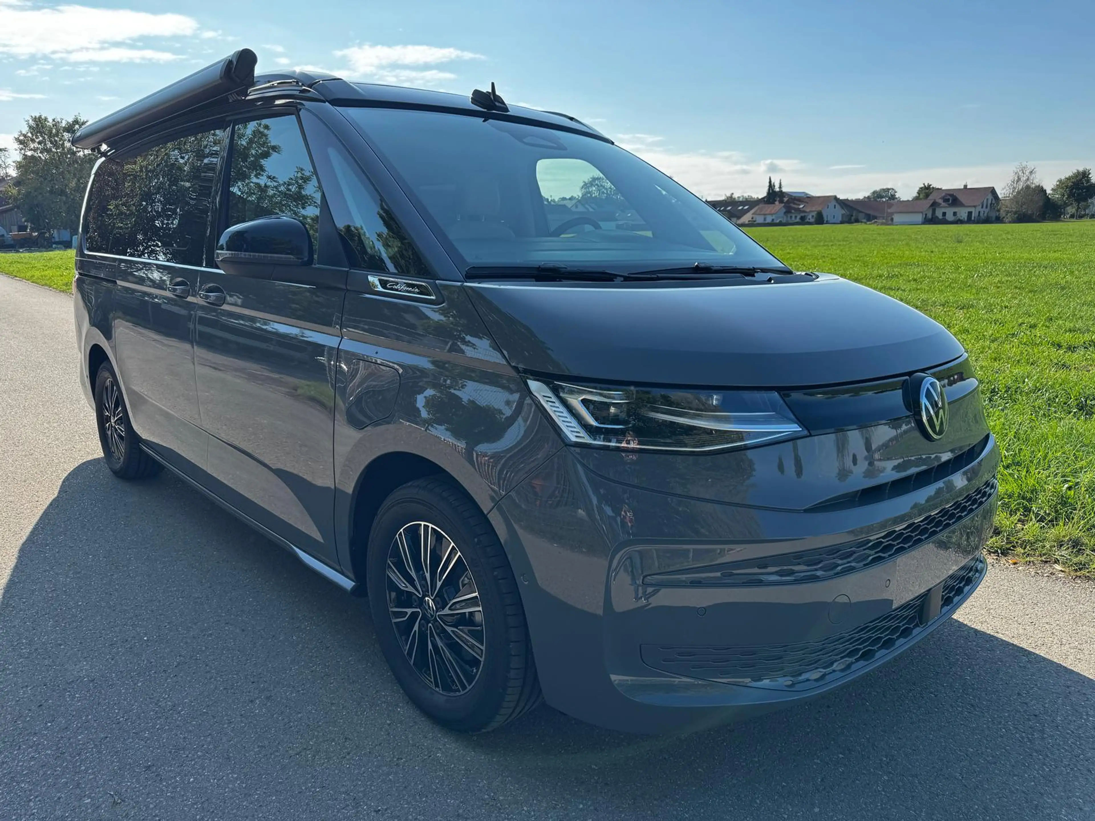Volkswagen T7 California Beach Tour eHybrid 4MOTION 1.5 TSI 180 kW (245 ... — photo 4
