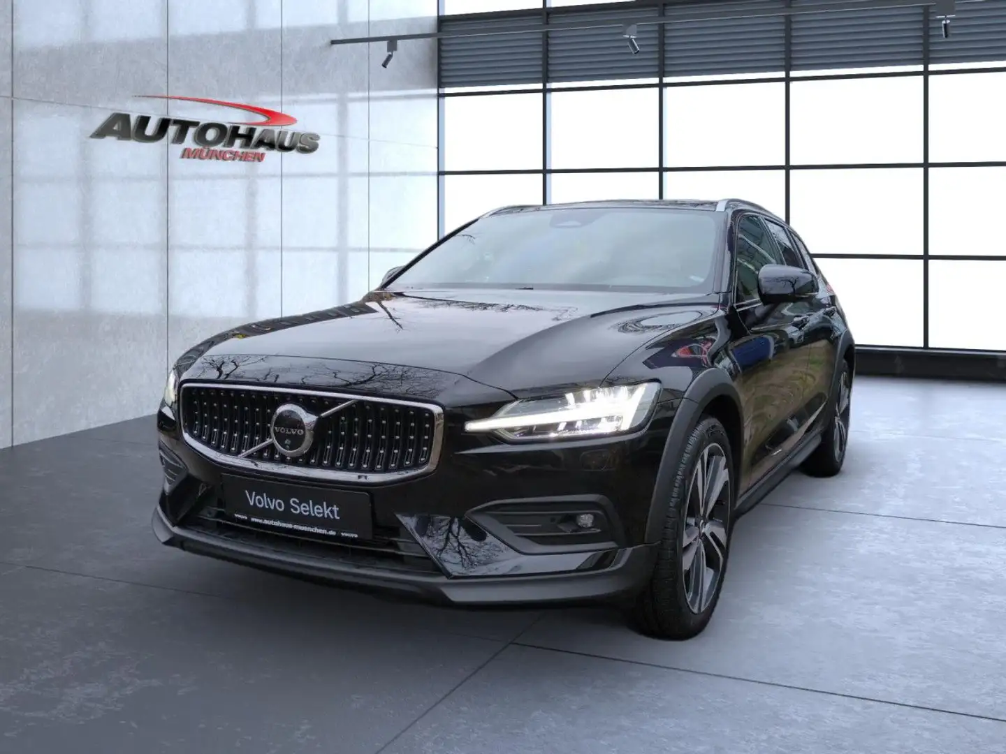Volvo V60 Cross Country V60 CC Plus AWD Bluetooth LED Klima Standhzg Noir - 2