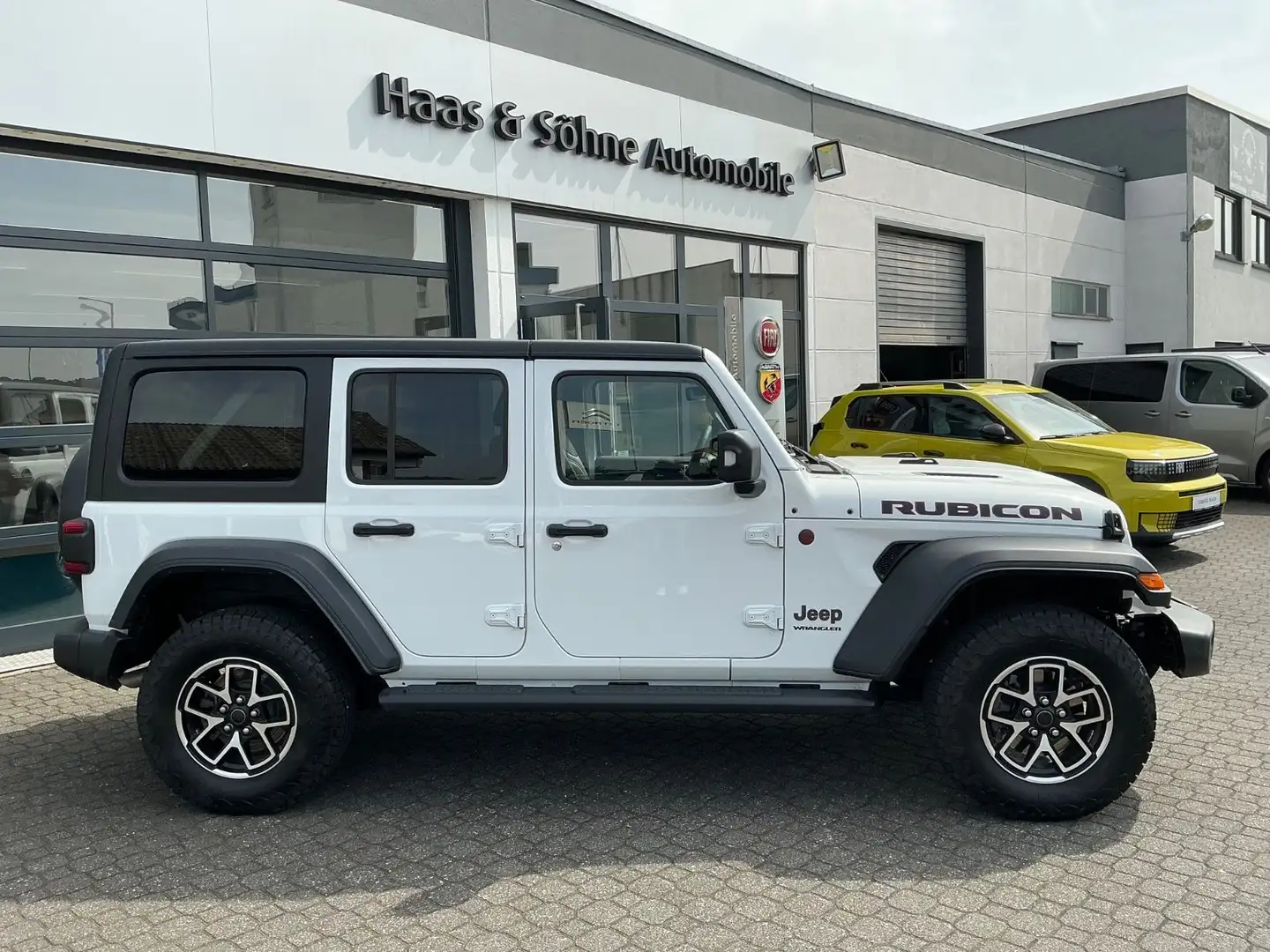 Jeep Wrangler 2.0 T-GDI Unlimited Rubicon Blanc - 2
