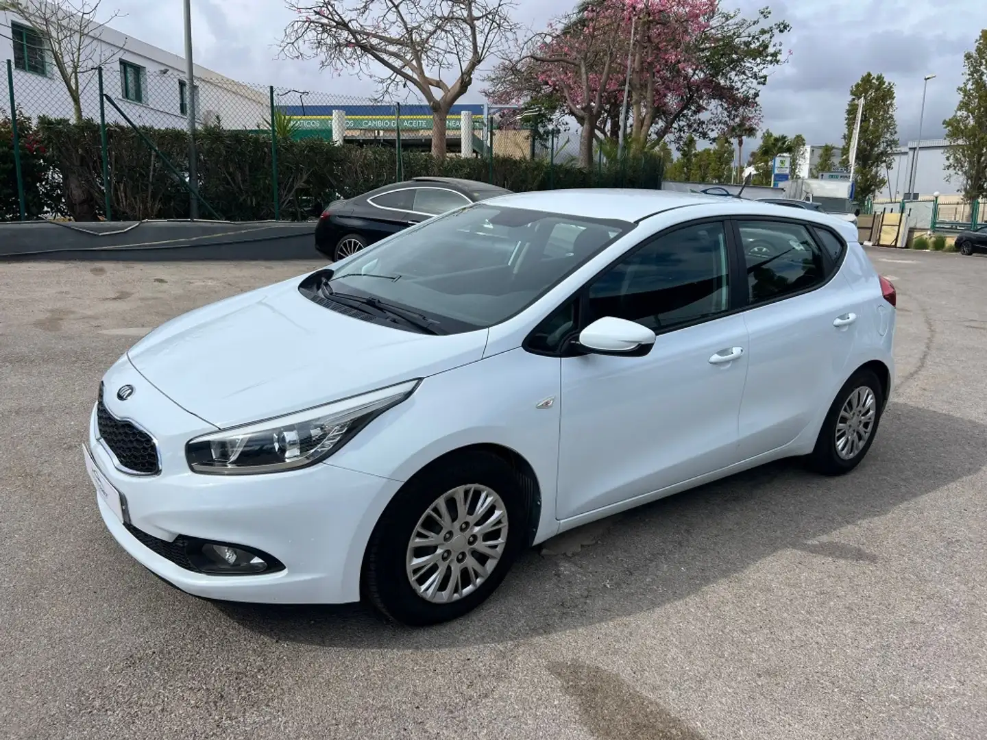 Kia Ceed / cee'd 1.4 Drive Blanco - 2