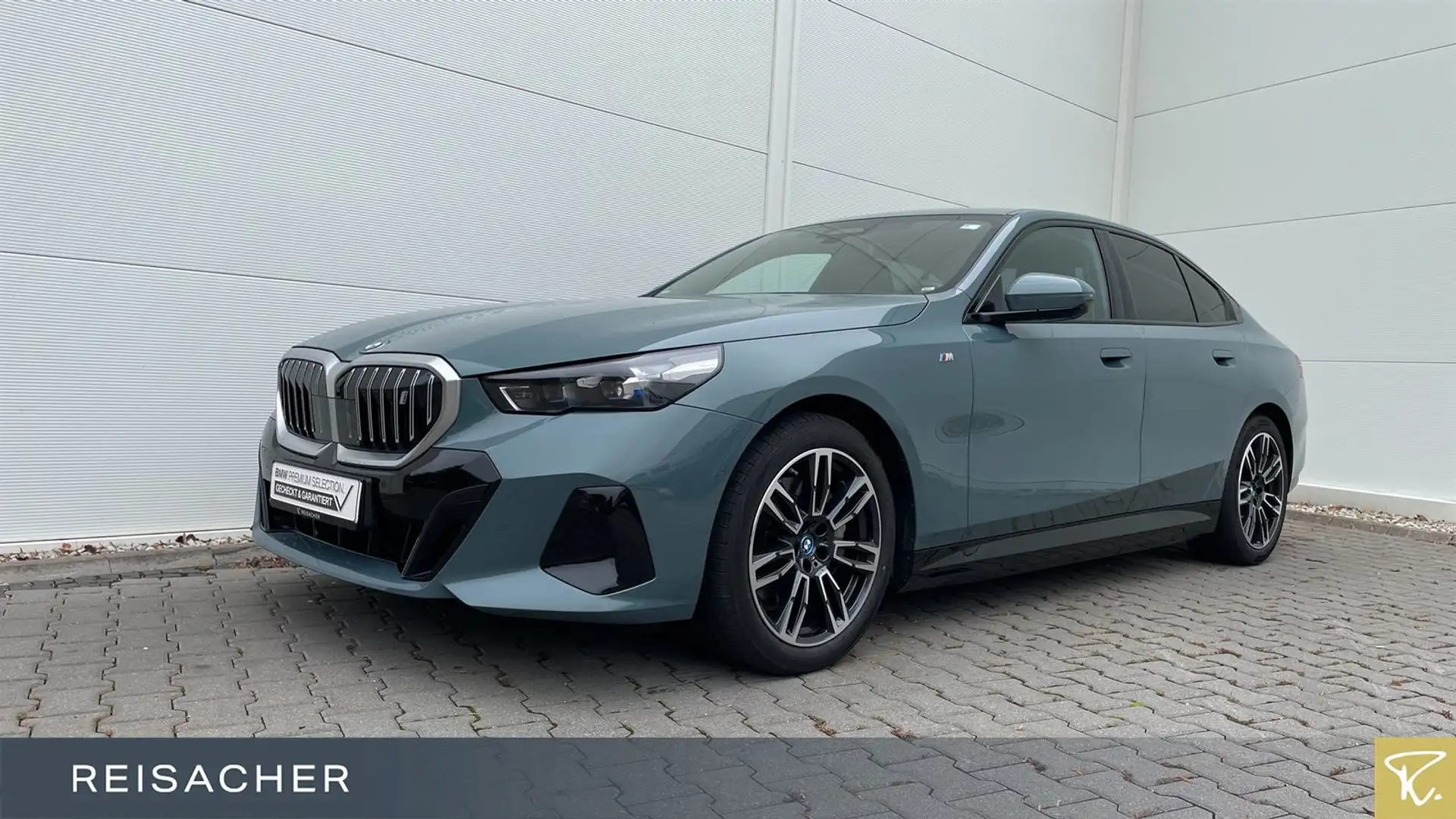 BMW i5 xDrive40 Lim M Sport,AHK,DAPro.B&W,Autobahnas Grün - 1