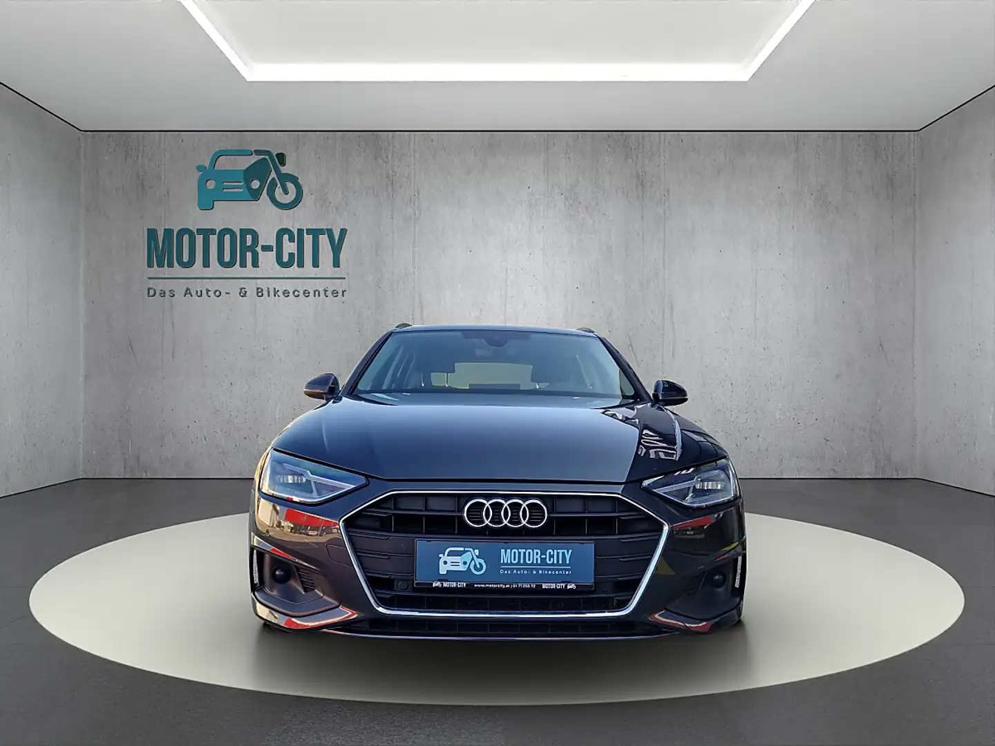Audi A4 Avant 30 TDI S-tronic Grau - 2