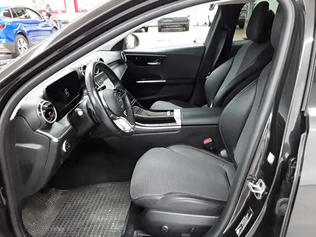 Mercedes-Benz C-Class view 7