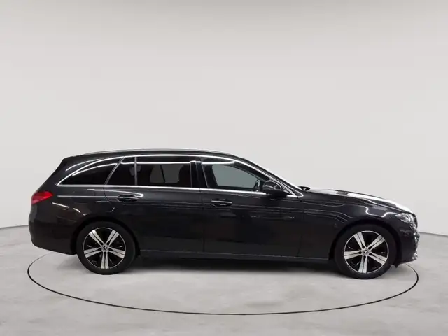 Mercedes-Benz C-Class view 3