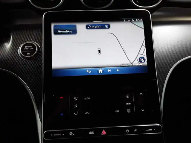 Mercedes-Benz C-Class view 12