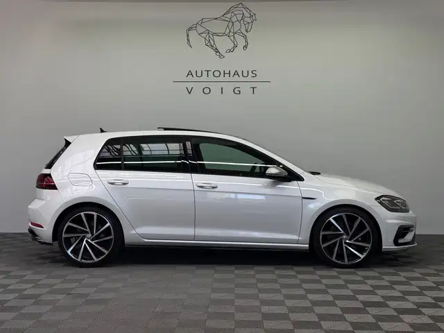 Volkswagen Golf view 4
