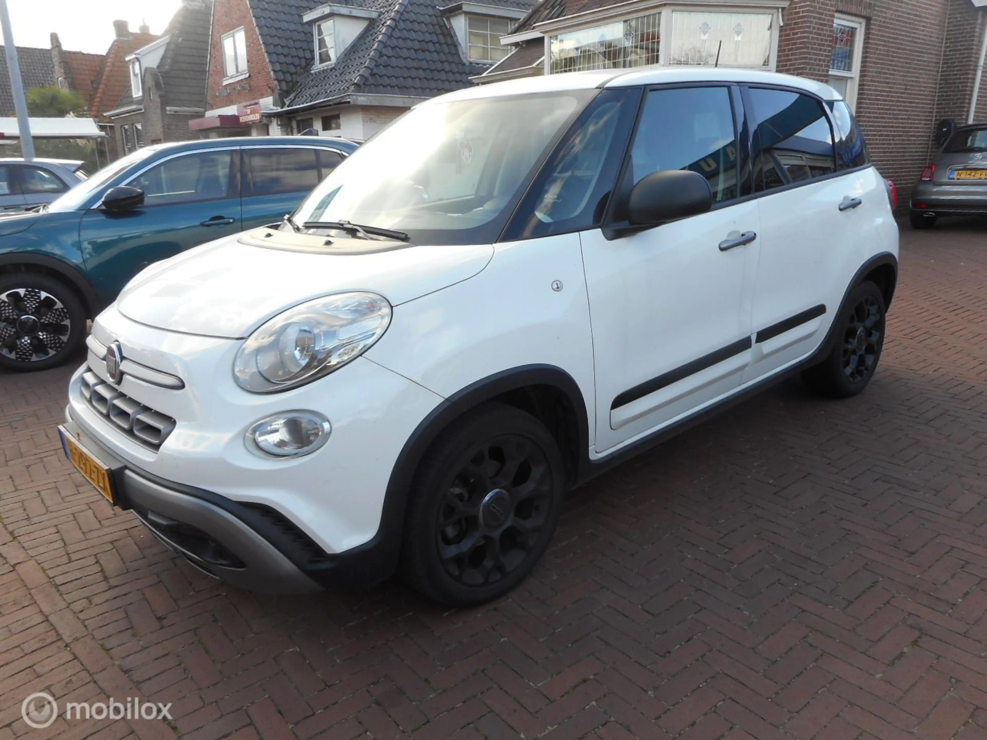 Fiat 500L TwinAir Turbo 105 CityCross 7"-SCHERM MET CARPLAY+ — photo 3