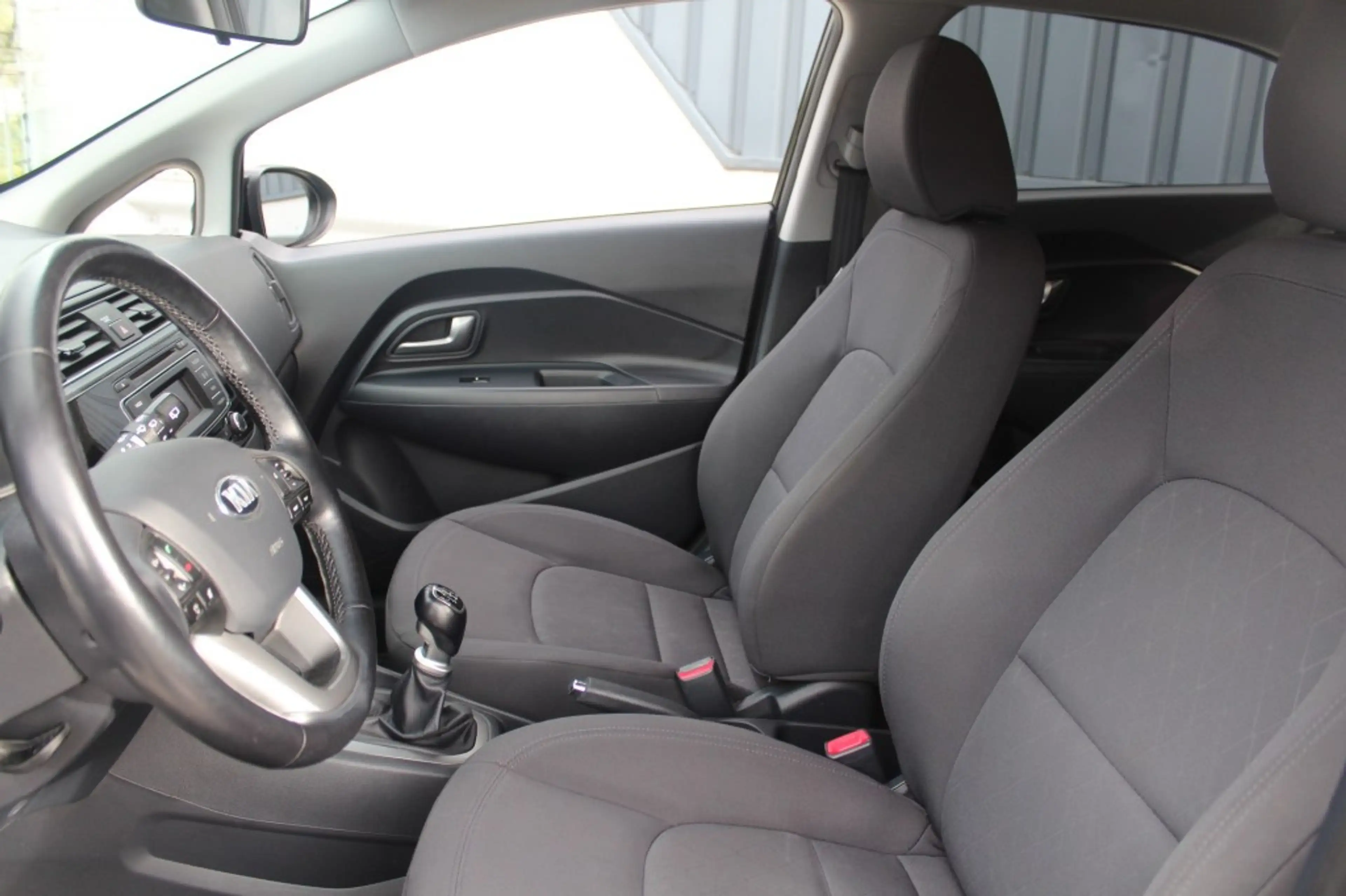Kia Rio Dream Team / Eerste eigenaar en Dealer onderhouden — photo 11