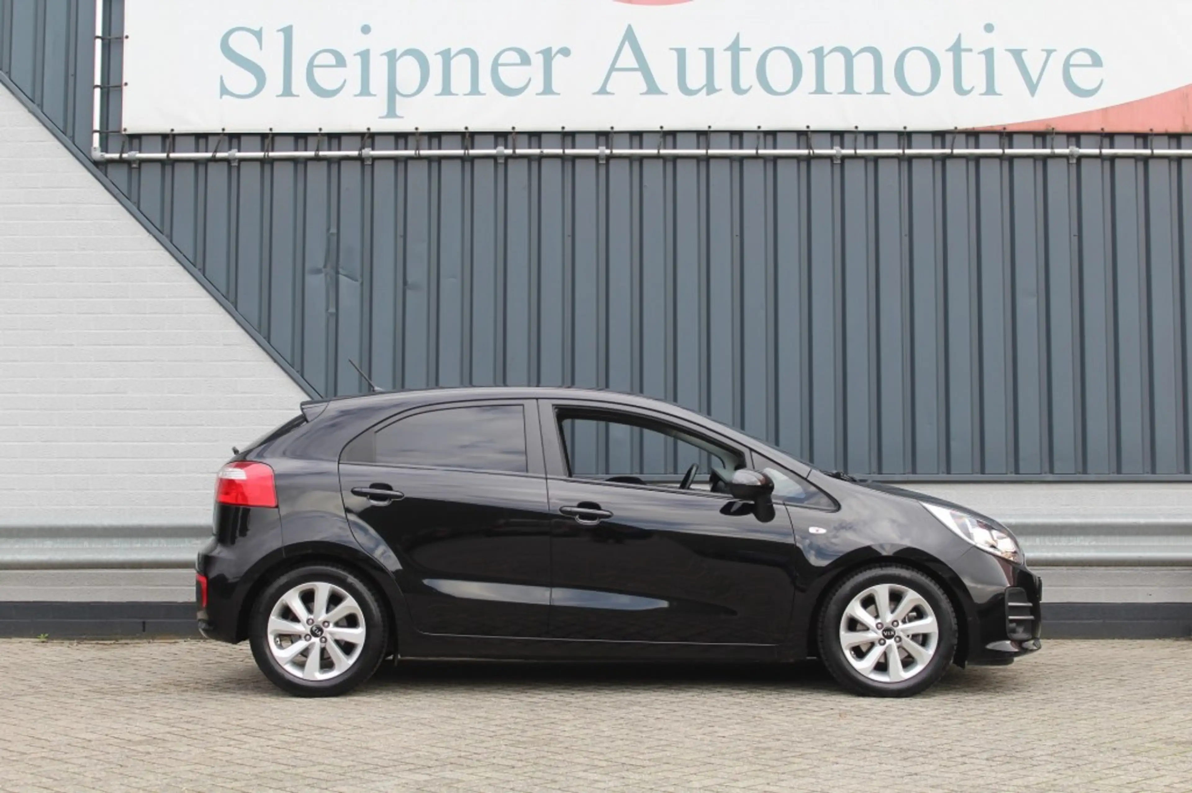 Kia Rio Dream Team / Eerste eigenaar en Dealer onderhouden — photo 3