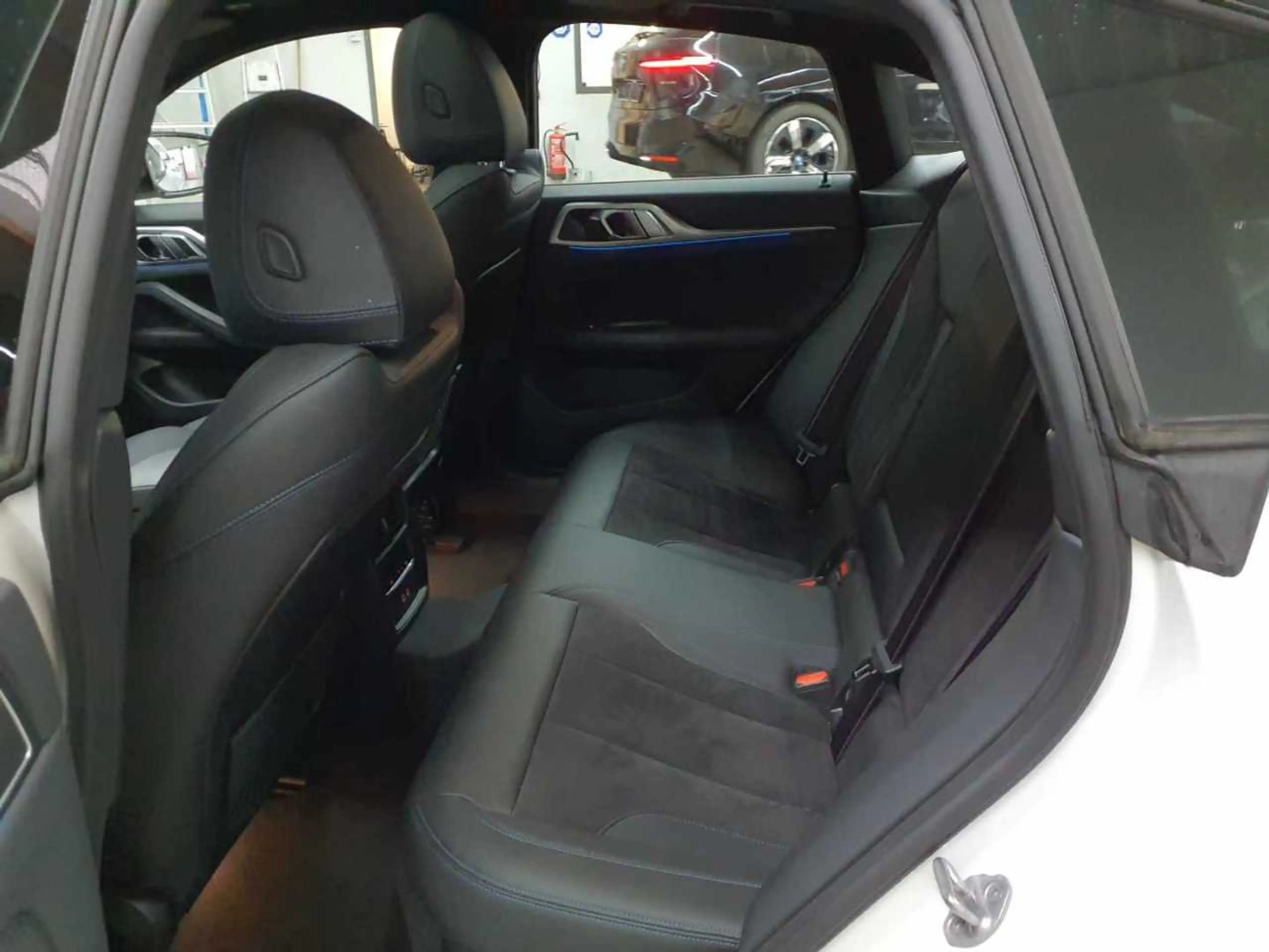 BMW i4 i4 eDrive35 Gran Coupe M Sport Pro AHK SD — photo 13