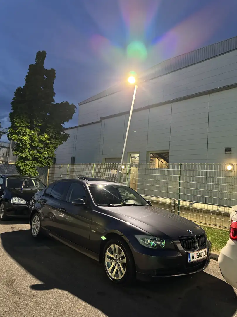 BMW 320 320d Österreich-Paket - 1
