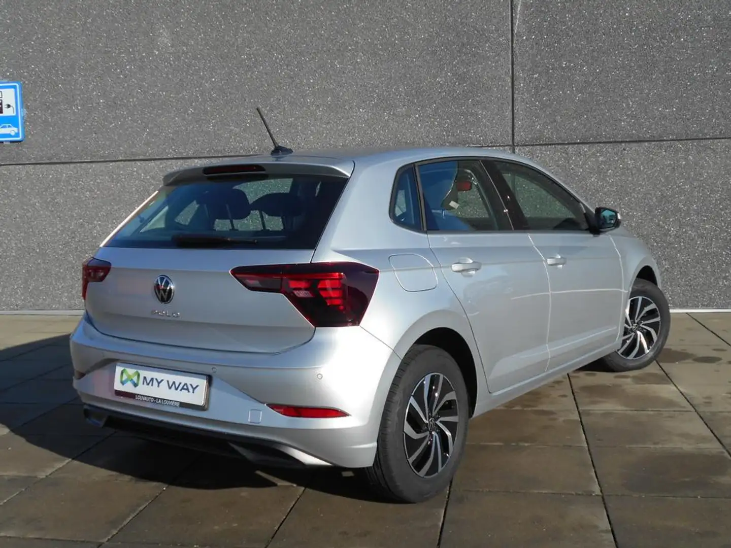 Volkswagen Polo 1.0 TSI 70 kW (95 ch) 5 vitesses manuel Gris - 2
