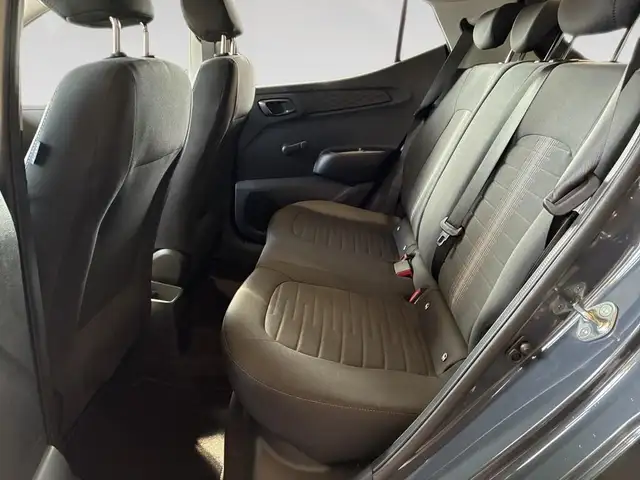Hyundai I10 view 8