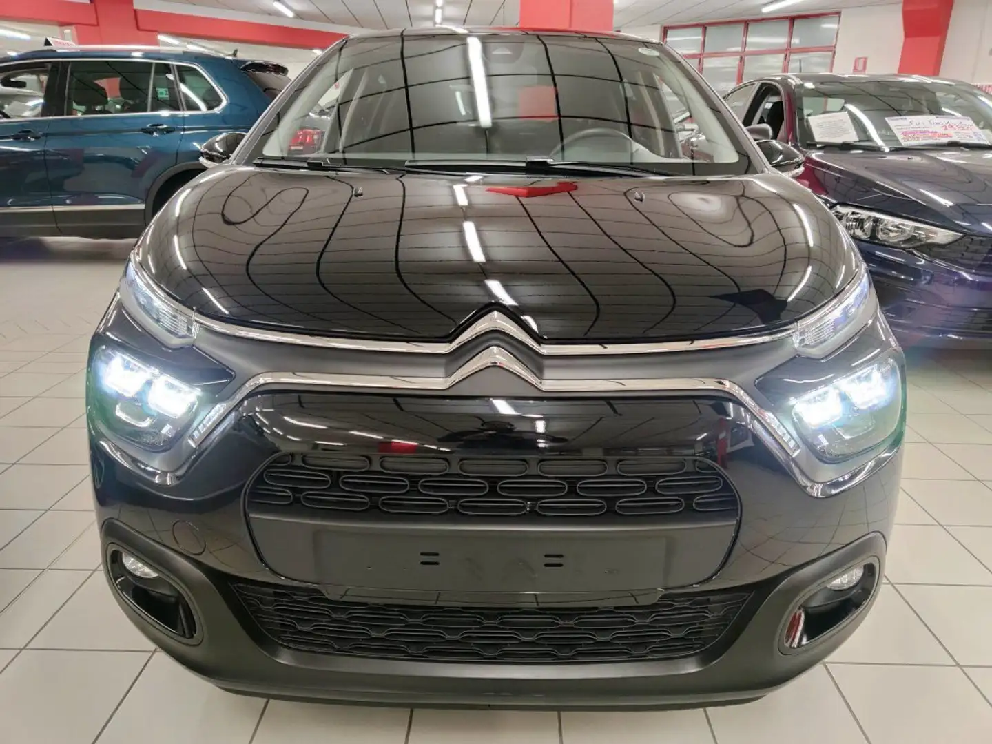 Citroen C3 1.2 110cv EAT6 Max Cambio Automatico "SUPER PROMO" Zwart - 2