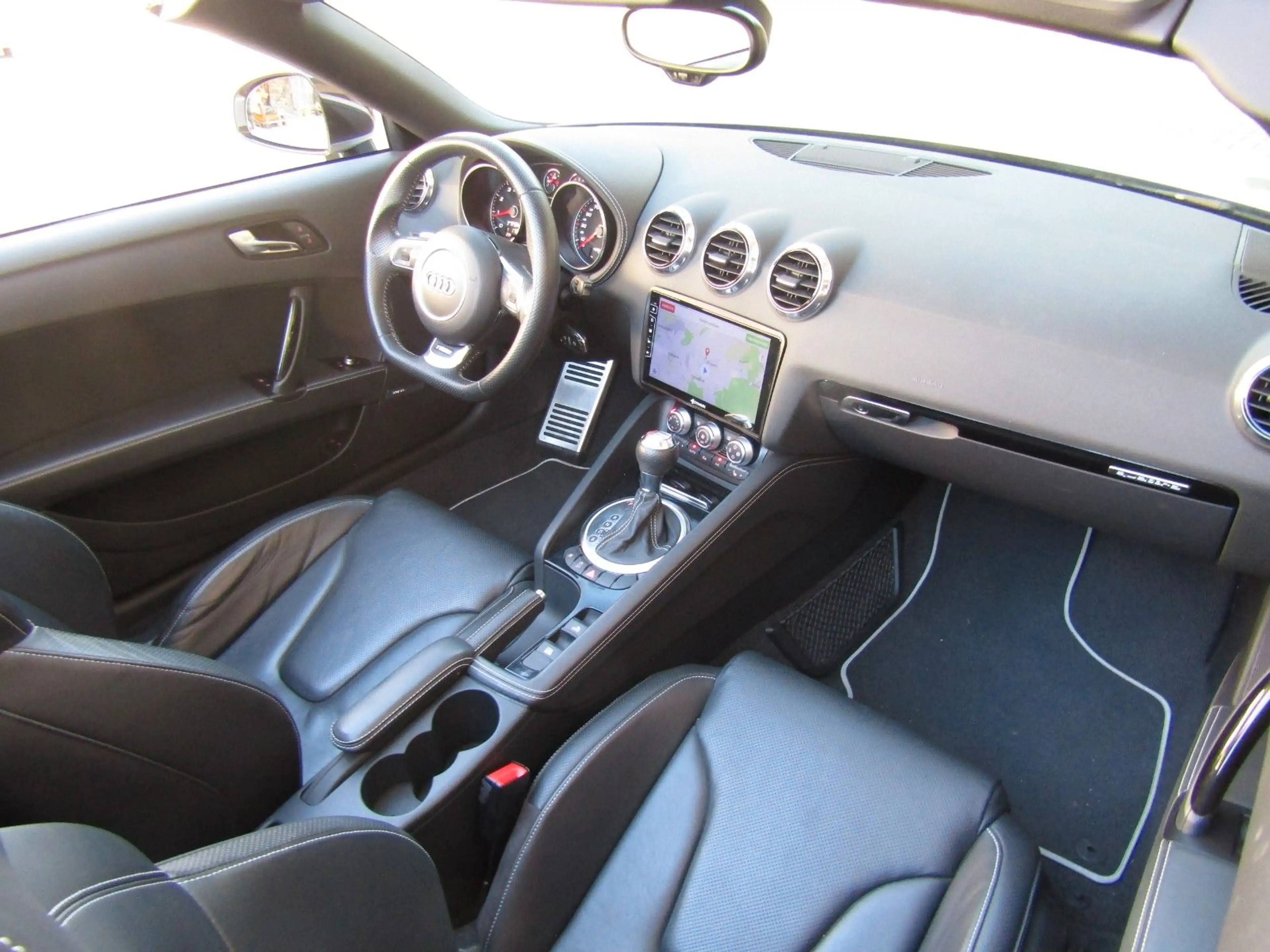 Audi TT RS Audi TT RS Plus Roadster  Perlmutt Weiß Foliert — photo 13