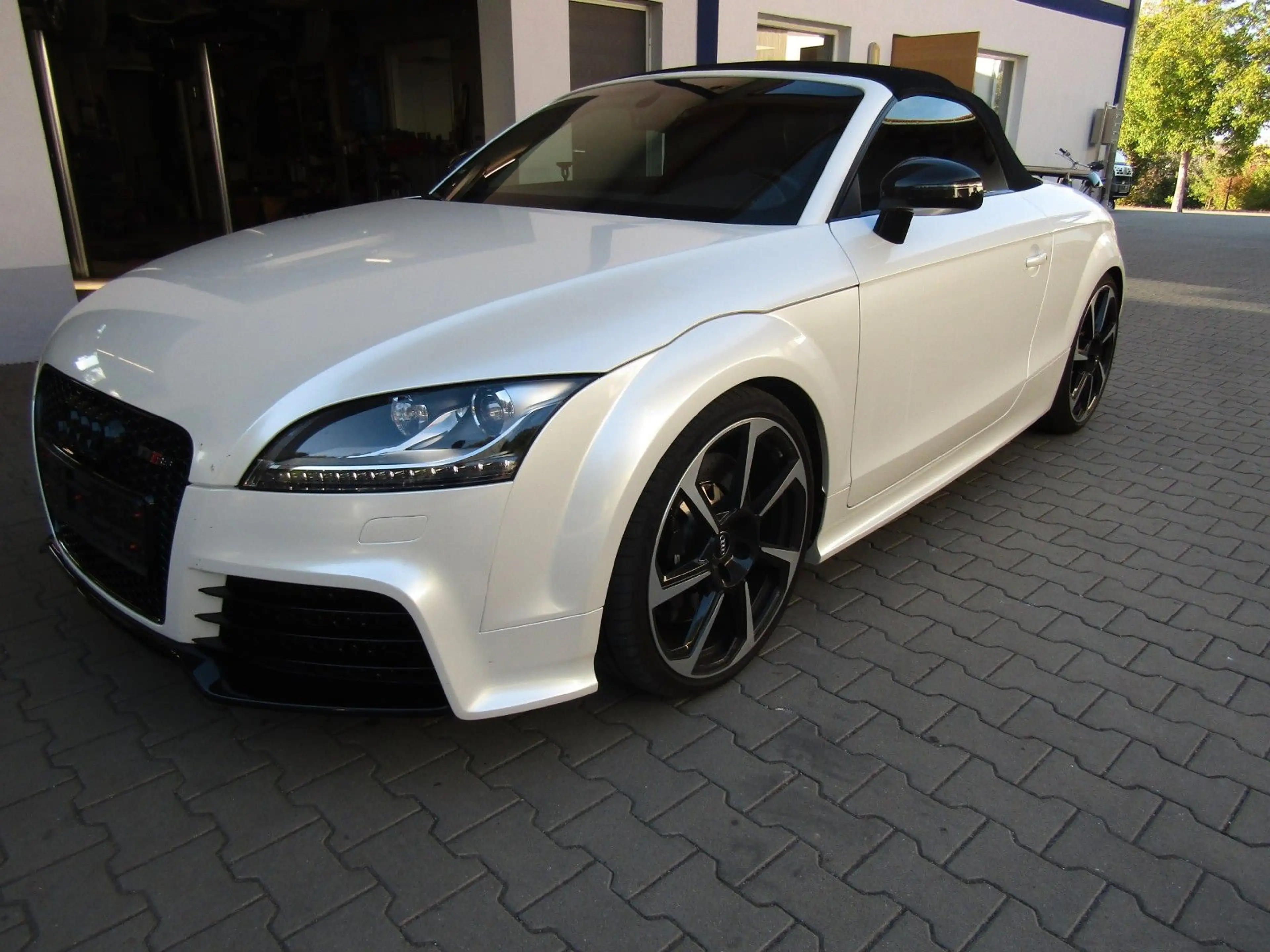 Audi TT RS Audi TT RS Plus Roadster  Perlmutt Weiß Foliert — photo 2