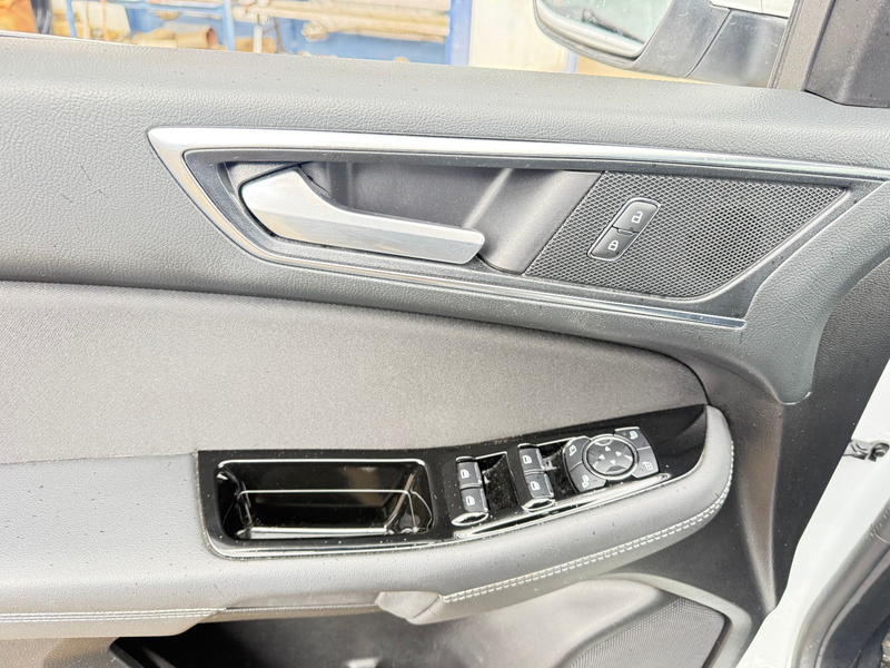 Ford S-Max S-MAX Titanium AWD, DSG, AHK — photo 18