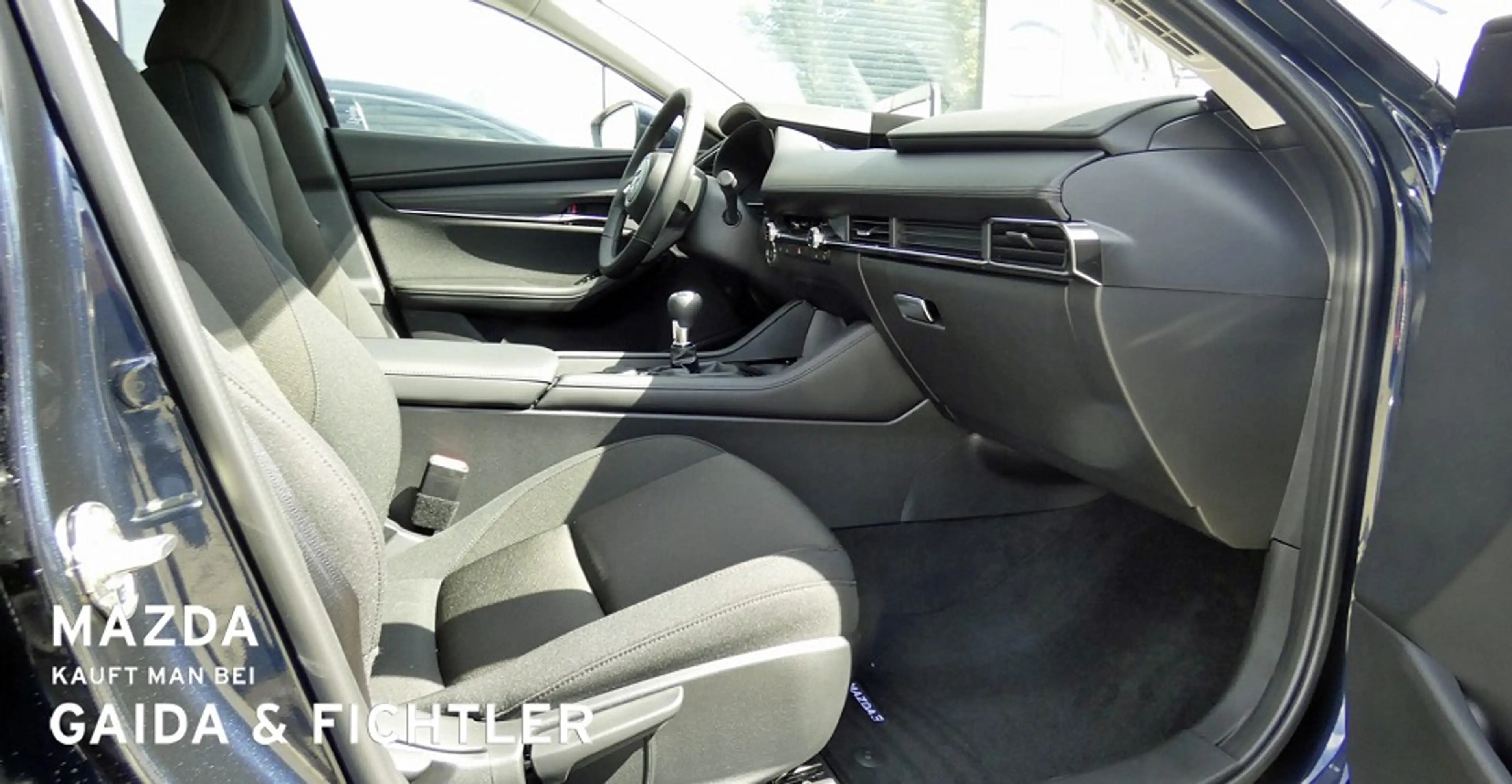 Mazda 3 FASTBACK e-SKYACTIV G 140PS EXCLUSIVE-LINE — photo 13