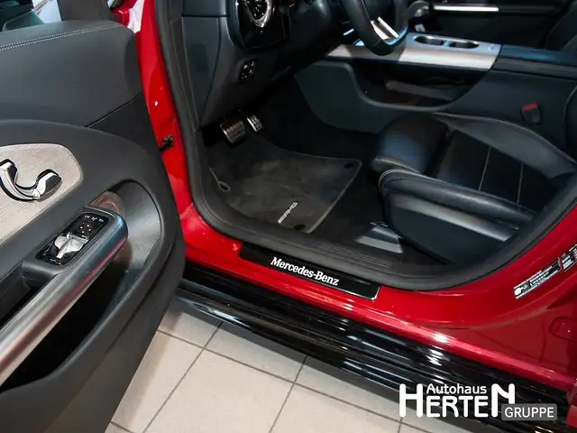 Mercedes-Benz Cla view 12