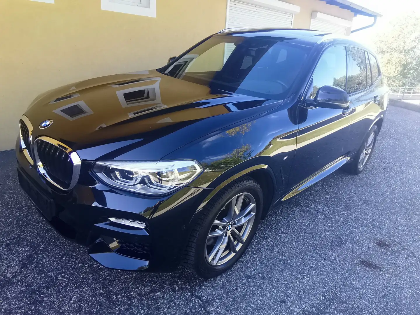 BMW X3 x Drive 3,0d  M- Paket Schwarz - 1