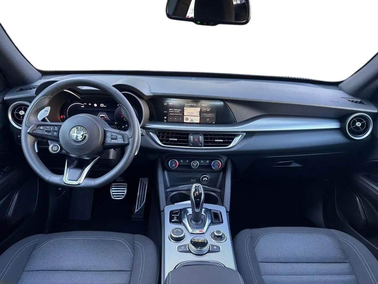 Alfa Romeo Stelvio 2025 — фото 11