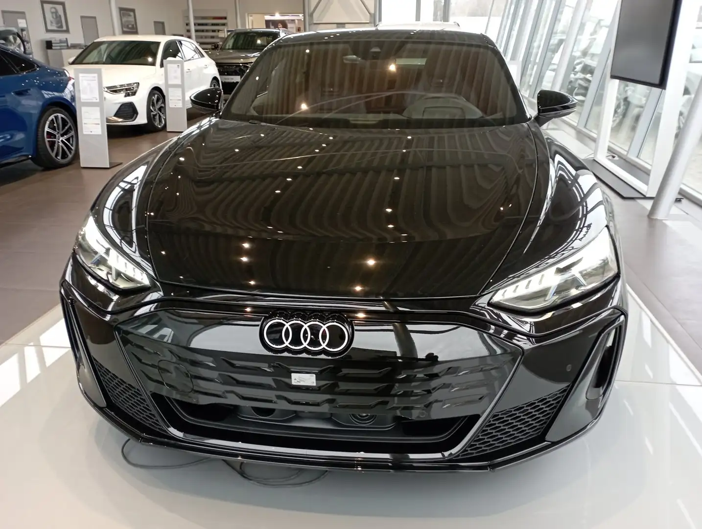 Audi e-tron GT Audi S e-tron GT Schwarz - 2