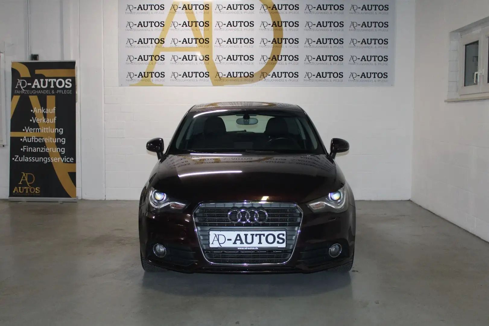Audi A1 ambition+Navi+Temp+SHZ+PDC+Xenon+Sport+ Фіолетовий - 2