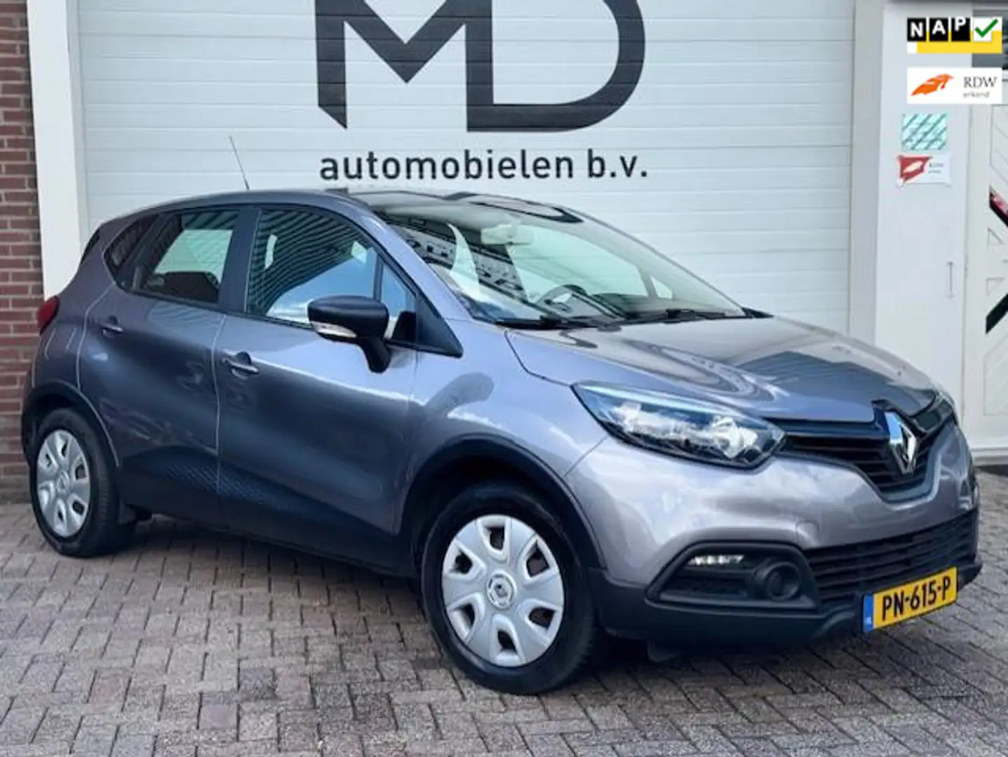 Renault Captur 1.5 dCi Authentique - Cruise - LED - Trekhaak Gris - 1