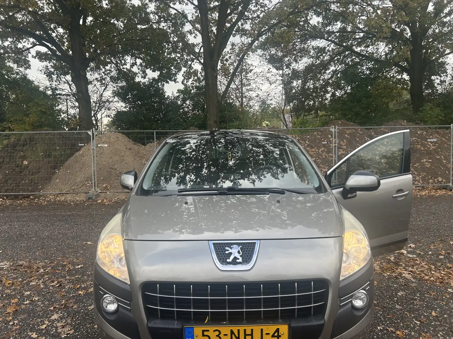 Peugeot 3008 1.6 THP ST Grijs - 2