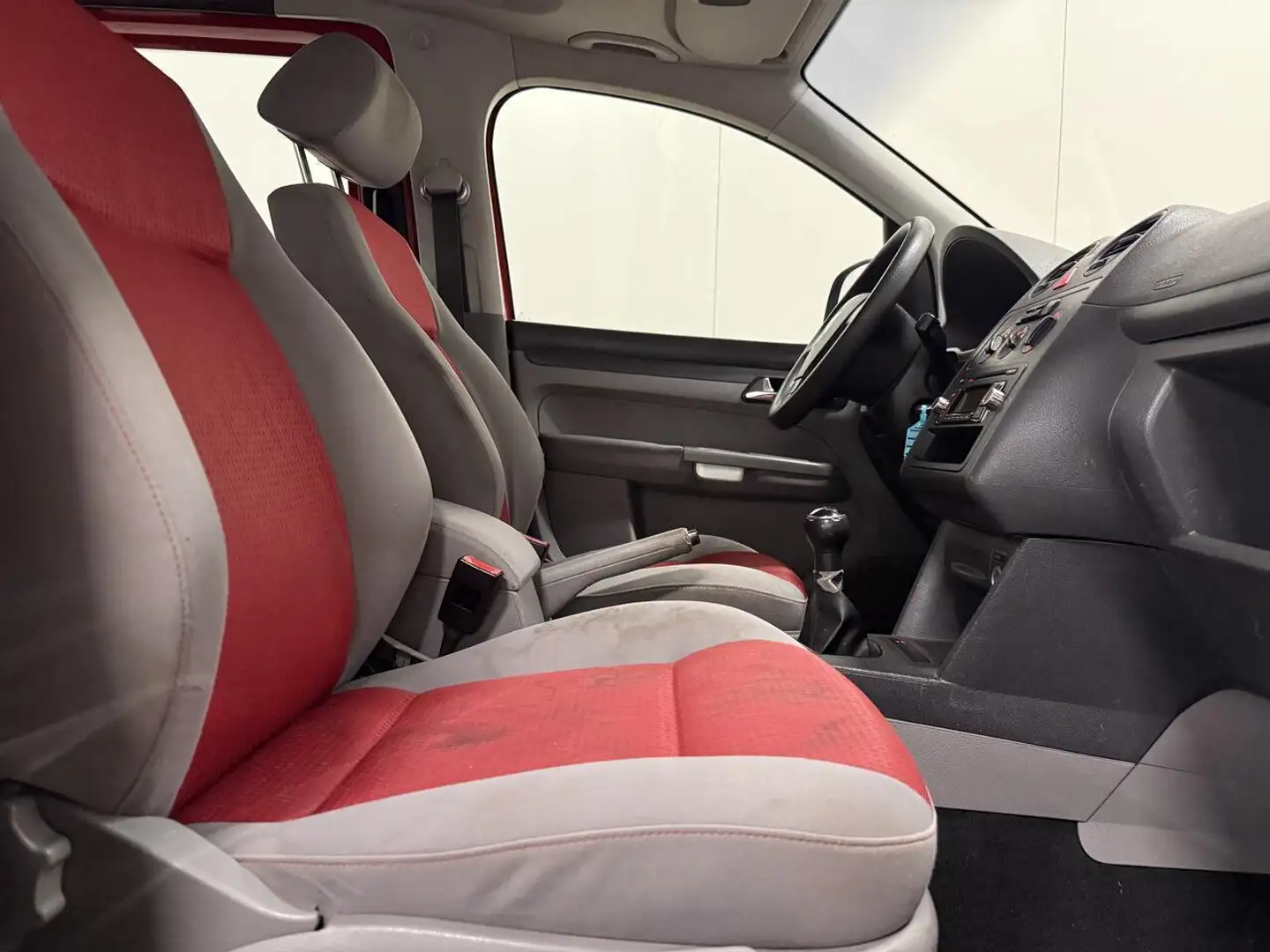 Volkswagen Caddy LIFE 1.4 Benzine Man. - 5 pl.- Airco - Export! Червоний - 2