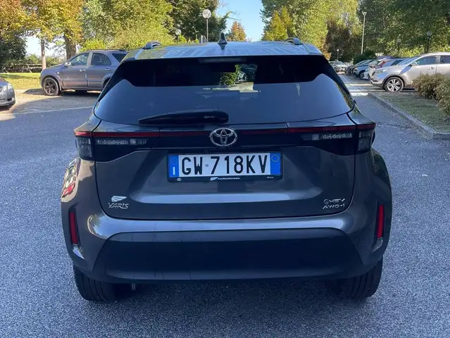 Toyota Yaris Cross view 4