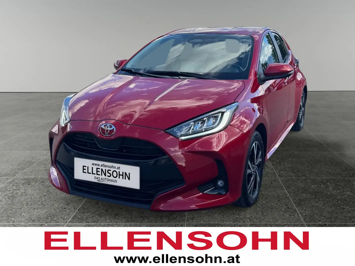 Toyota Yaris 1,5 l, 116 PS 5-tg. Active Drive *8-fach bereift* Rot - 1