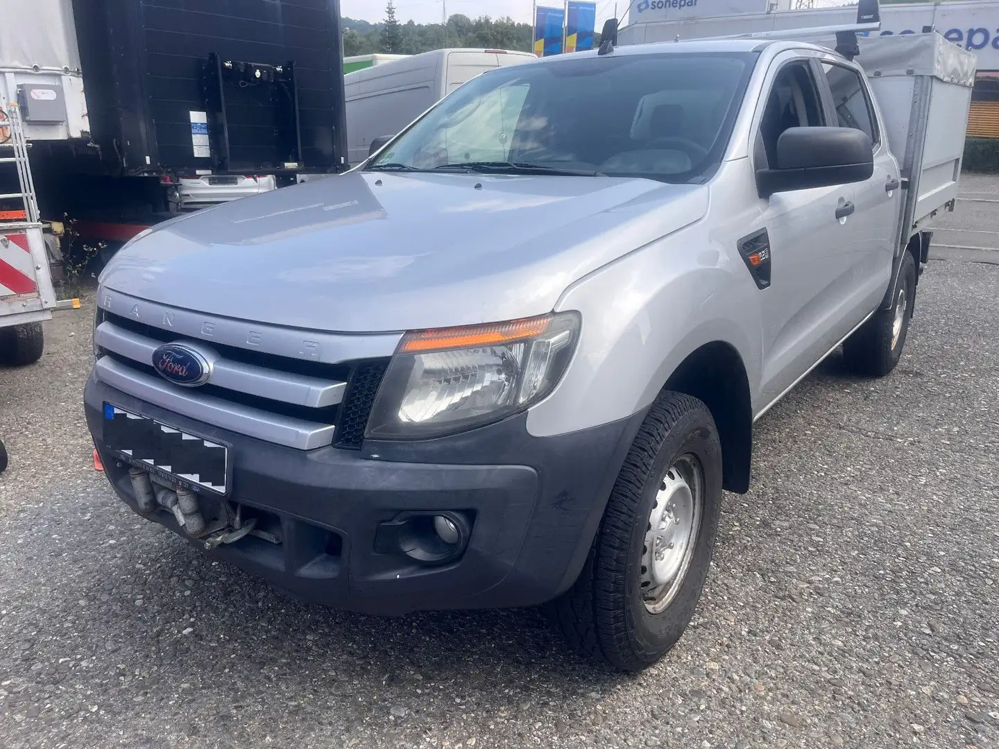 Ford Ranger XL Doppelkabine 4x4 Silber - 1