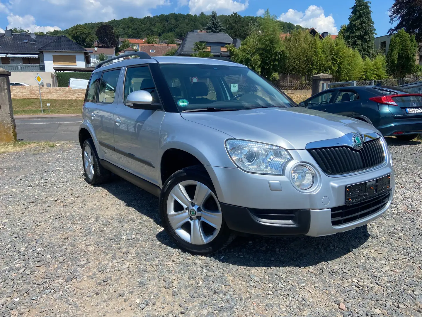 Skoda Yeti Experience 4x4 Grau - 2