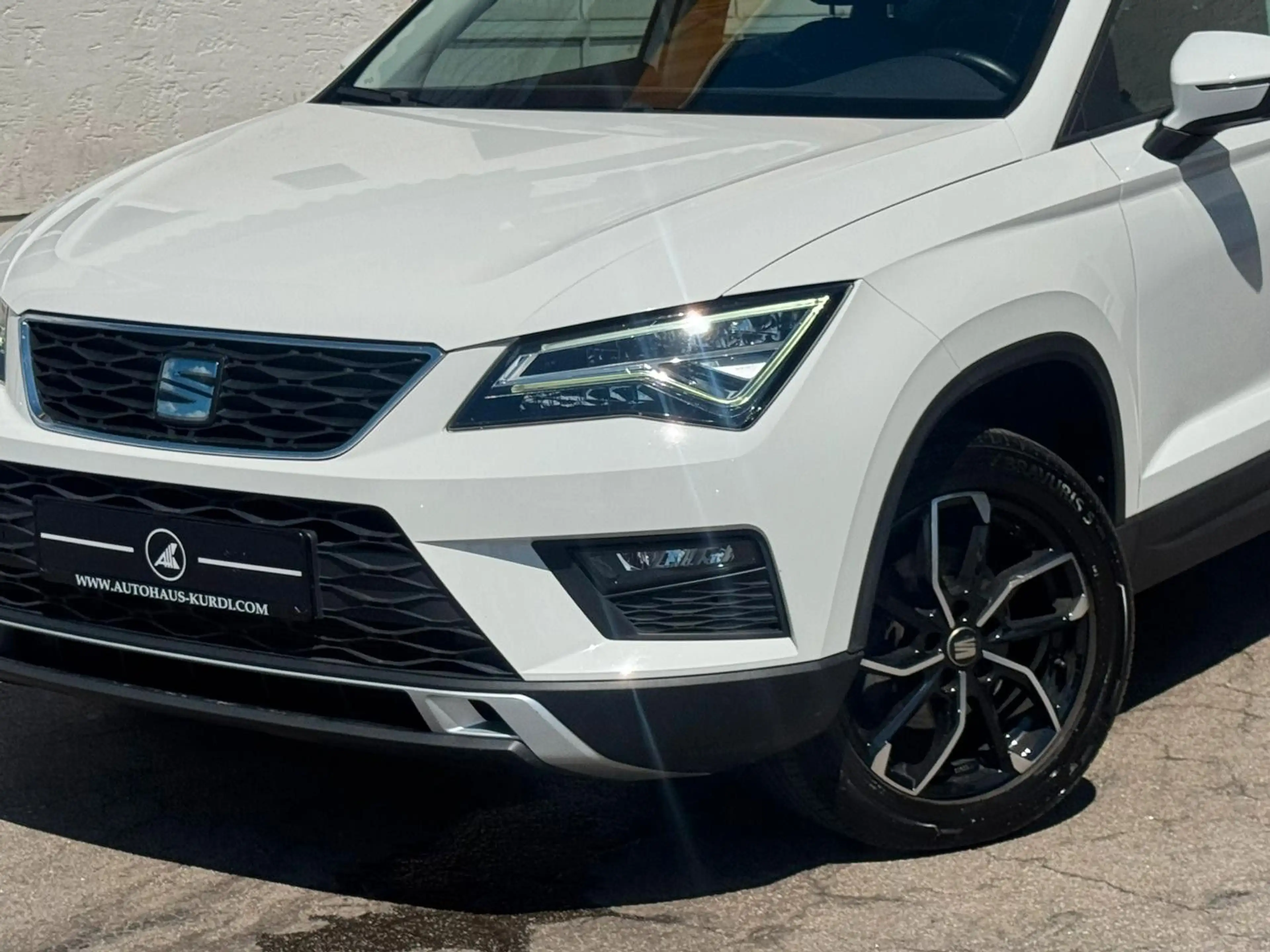SEAT Ateca 1.5TSI Style VIRTUAL LED CARPLAY TEMPO PDC — photo 2