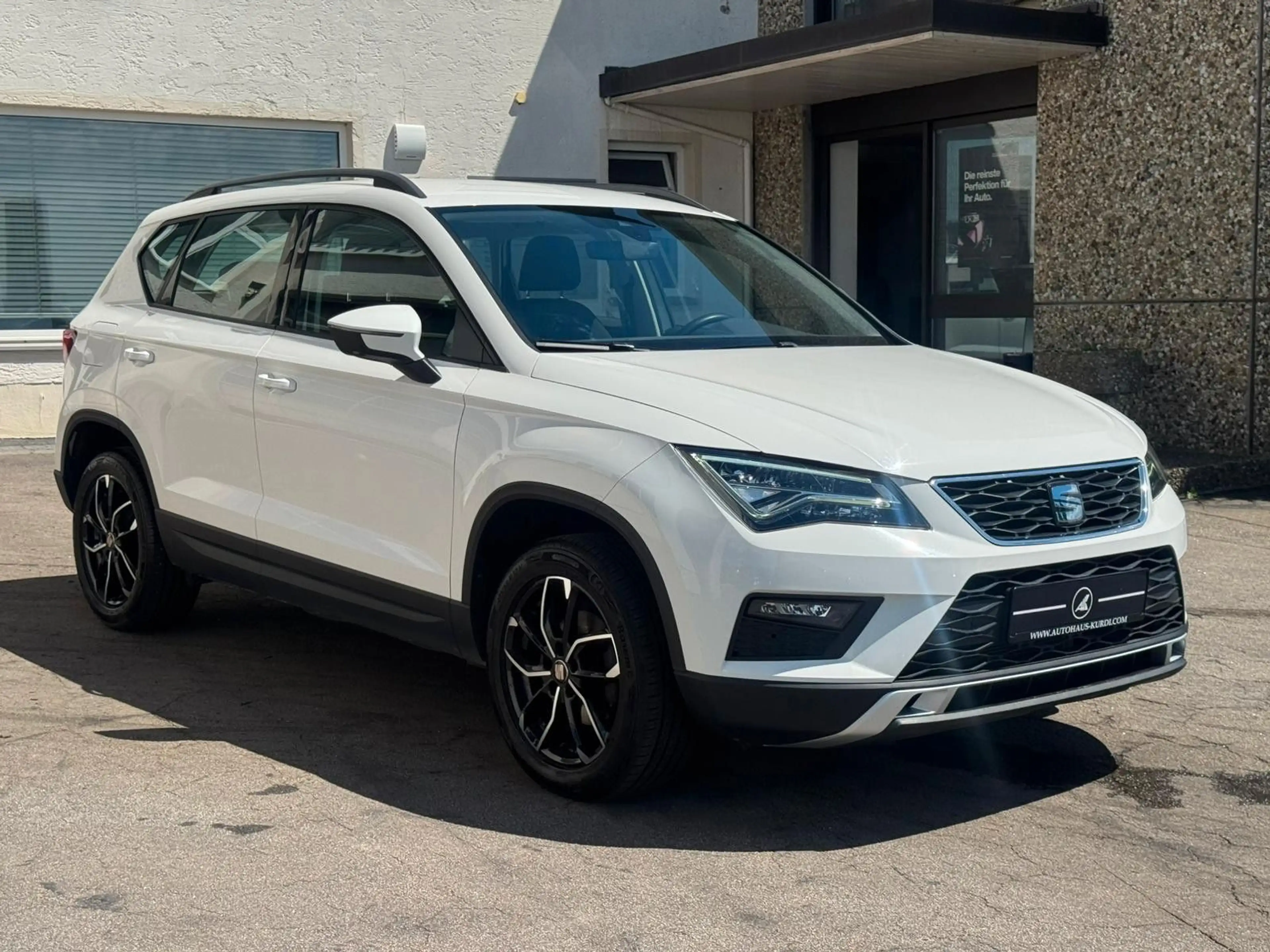 SEAT Ateca 1.5TSI Style VIRTUAL LED CARPLAY TEMPO PDC — photo 4
