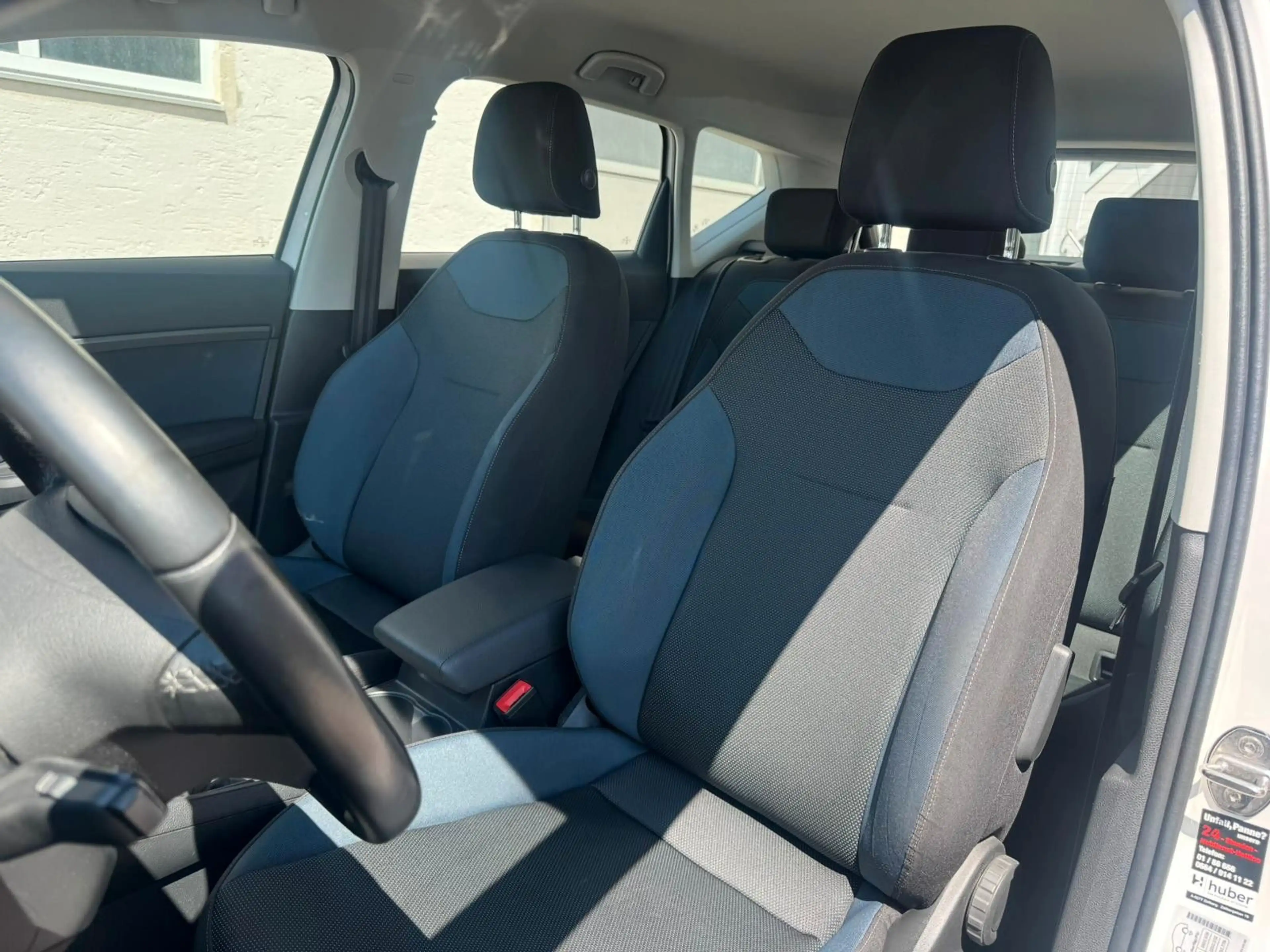 SEAT Ateca 1.5TSI Style VIRTUAL LED CARPLAY TEMPO PDC — photo 11