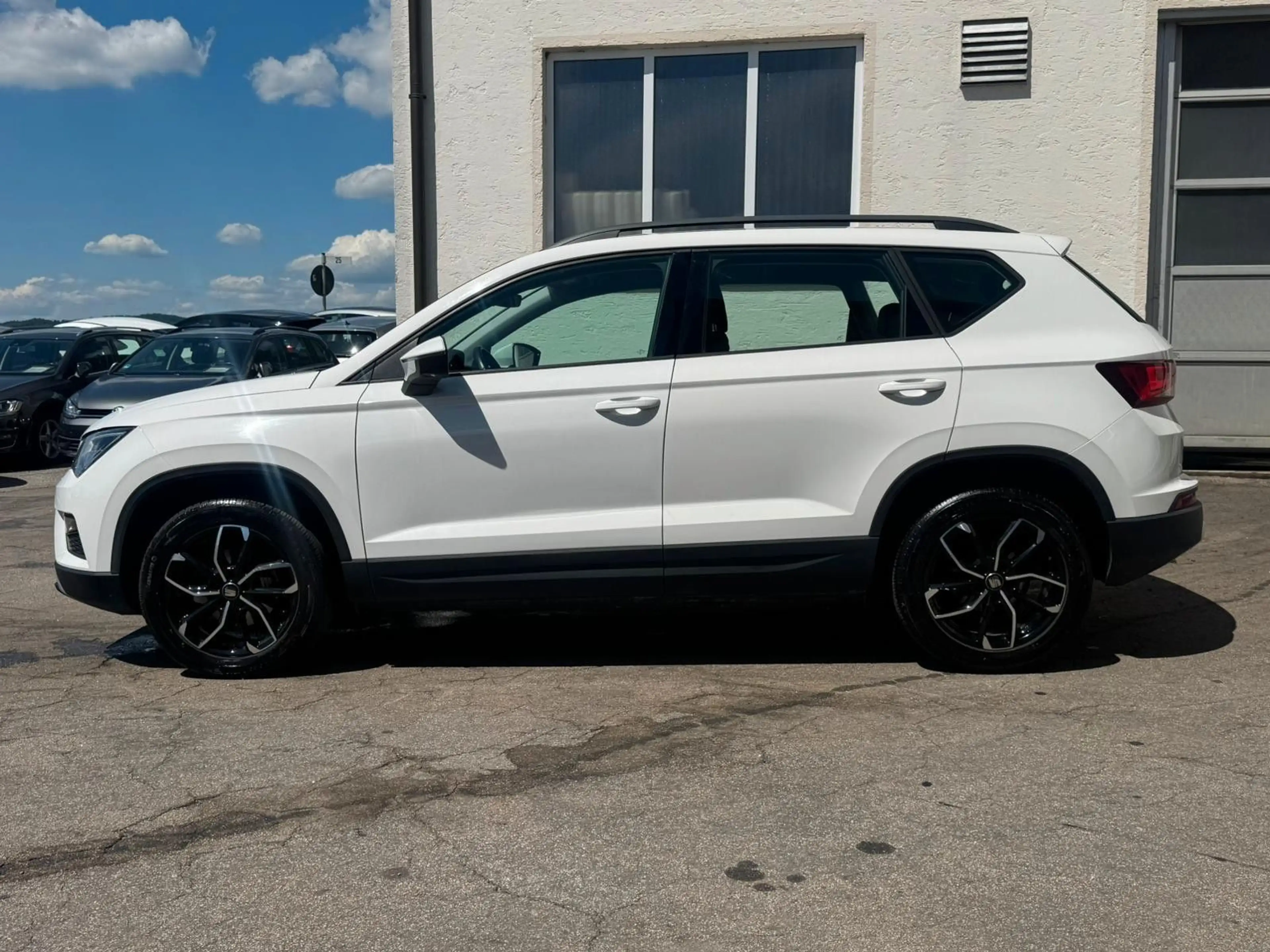 SEAT Ateca 1.5TSI Style VIRTUAL LED CARPLAY TEMPO PDC — photo 9