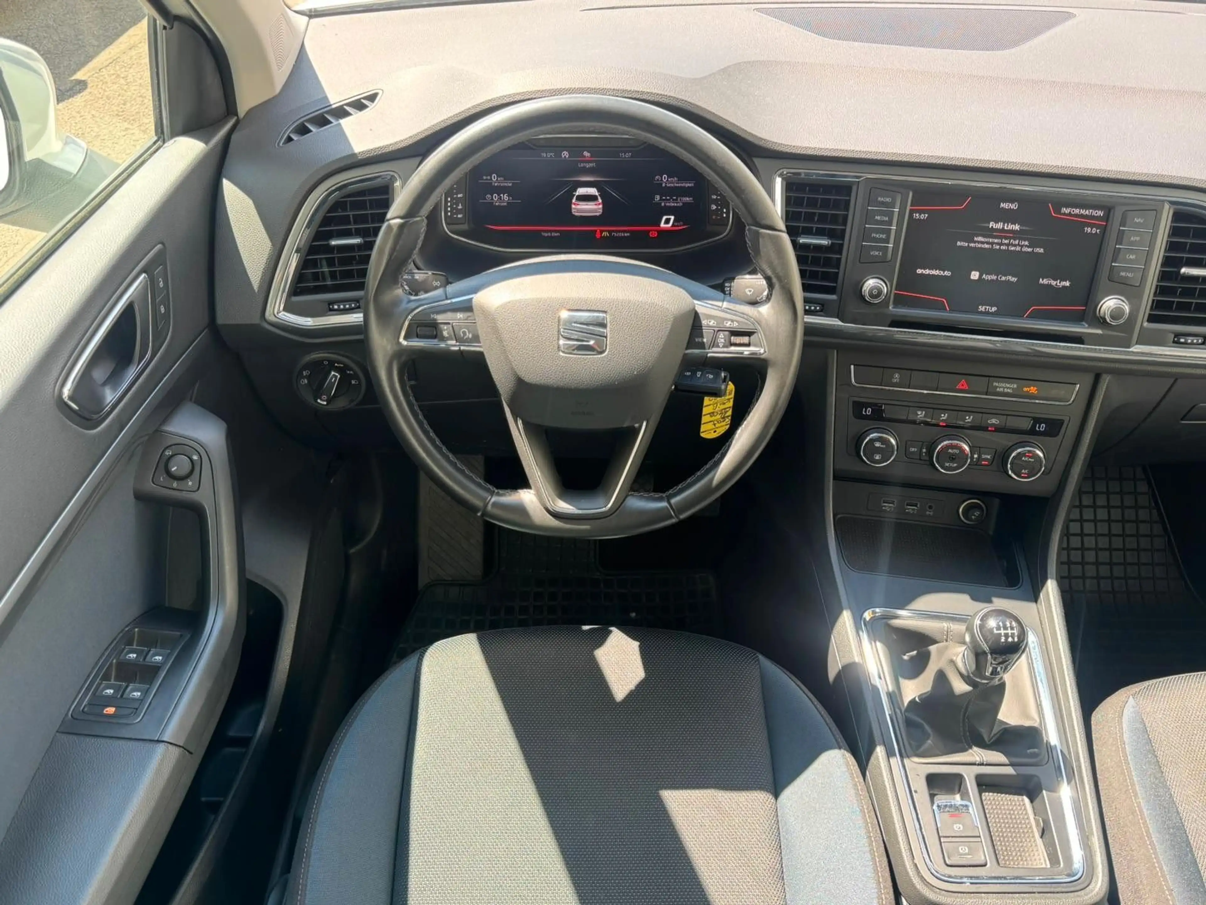 SEAT Ateca 1.5TSI Style VIRTUAL LED CARPLAY TEMPO PDC — photo 15