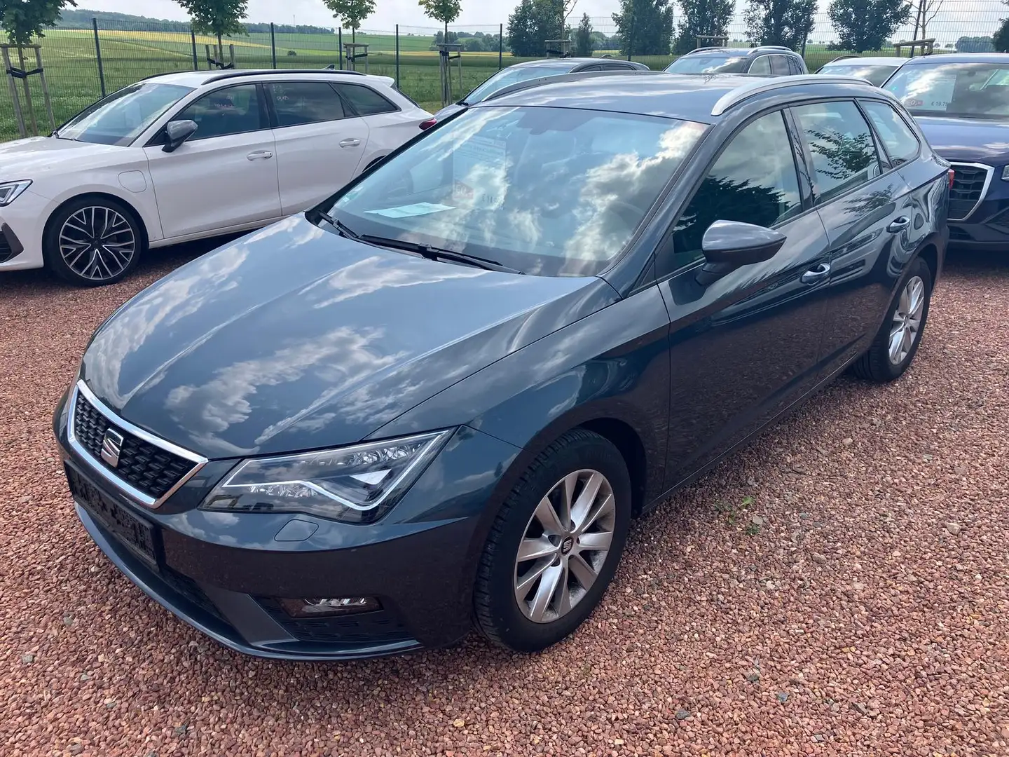 SEAT Leon ST 1.0 TSI Style ACC|LED|Winter|SHZ Grau - 2