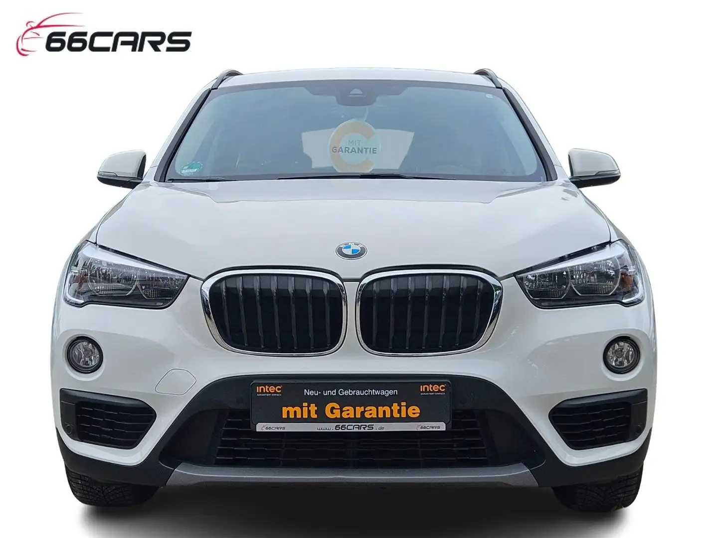 BMW X1 sDrive 18 i Advantage*Navi*Tempomat*AHK*PDC* Weiß - 2