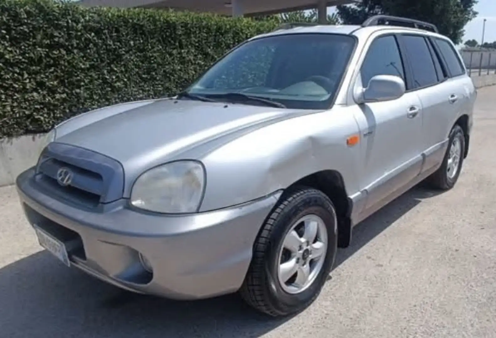 Hyundai SANTA FE 2.0 crdi vgt Dynamic - 2