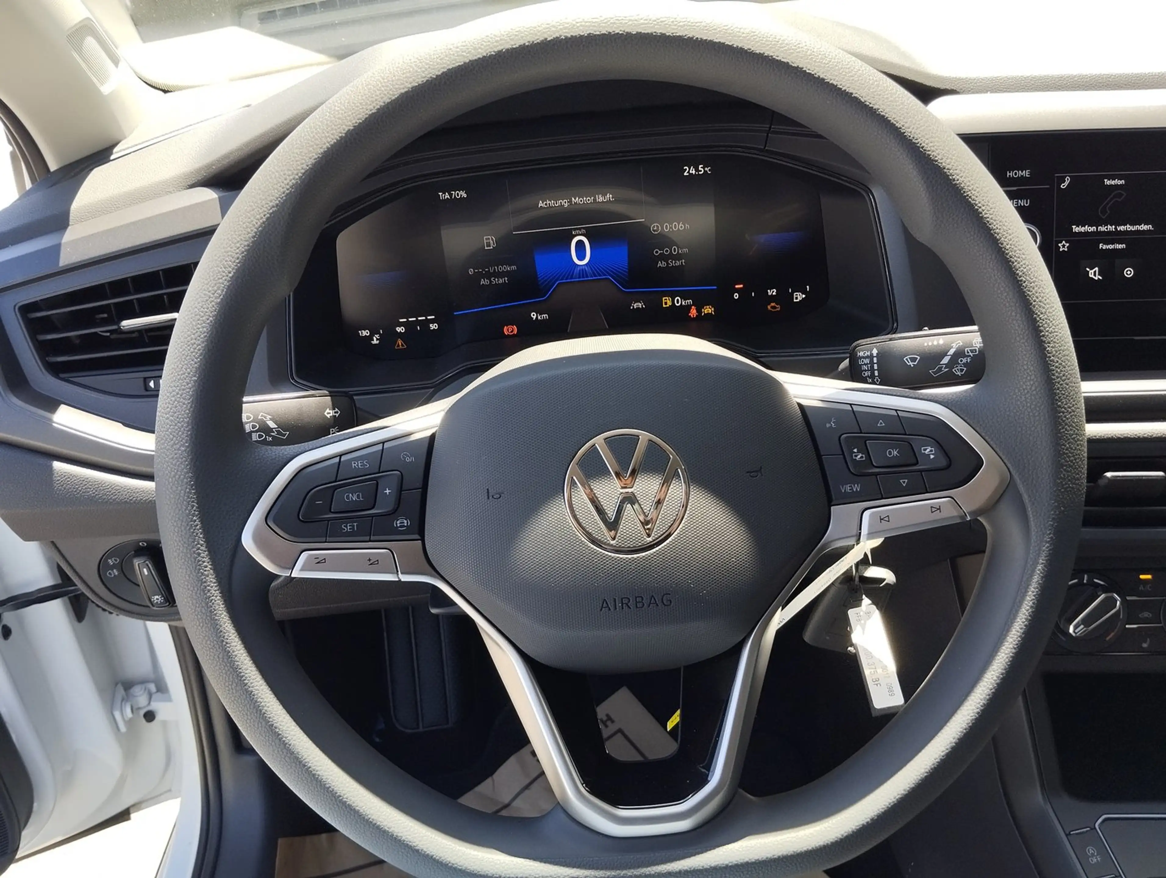 Volkswagen Taigo 4Me TSI — photo 13