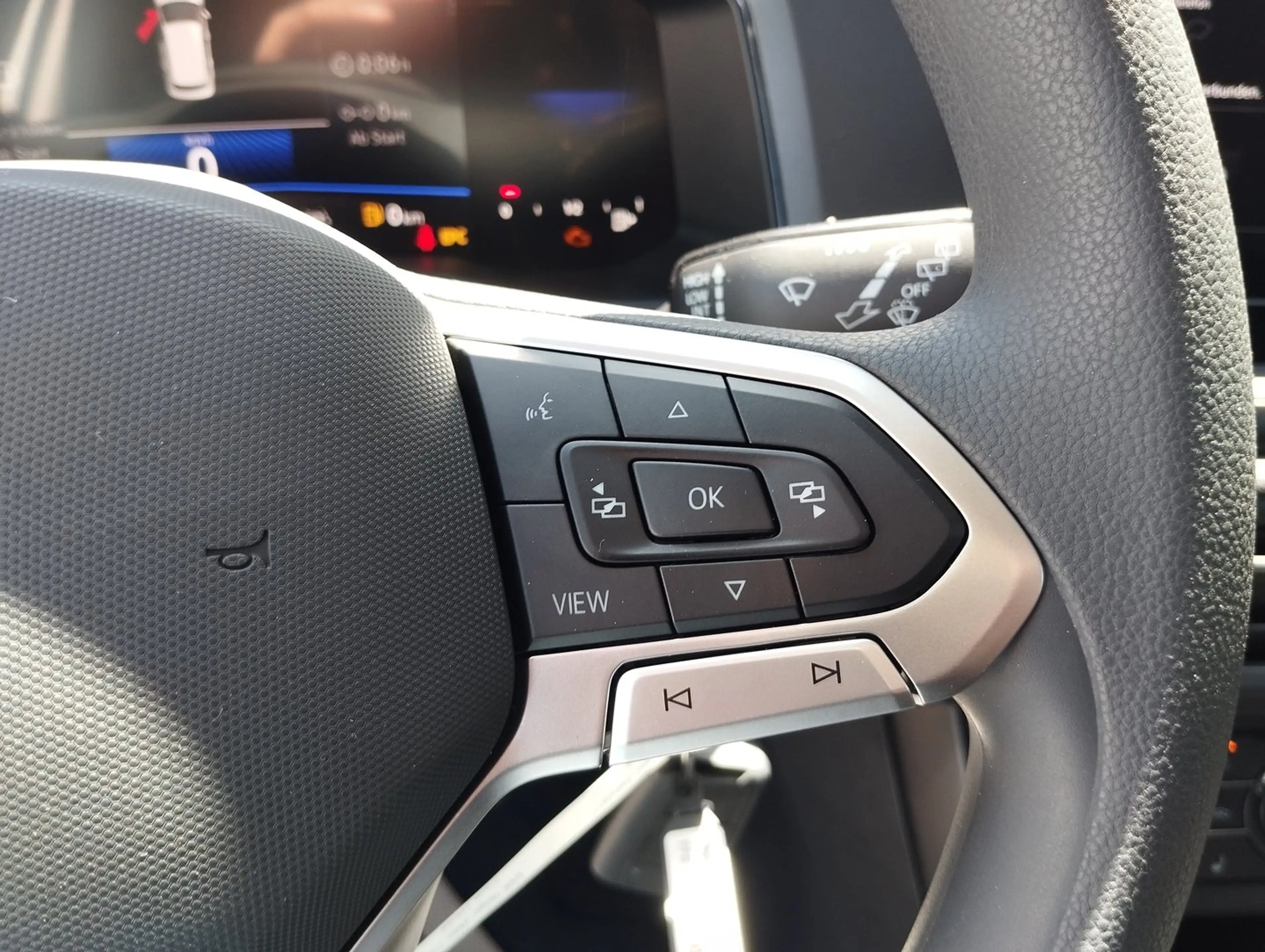 Volkswagen Taigo 4Me TSI — photo 15