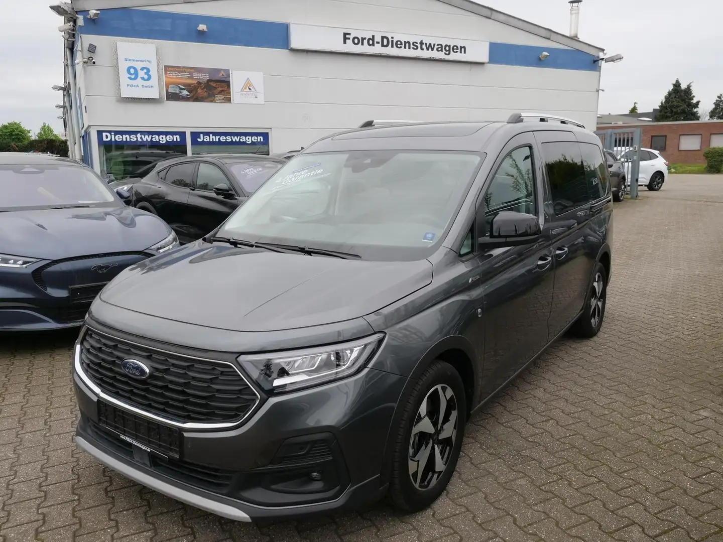 Ford Grand Tourneo Active AWD Pano LED 7 Sitze Gris - 1