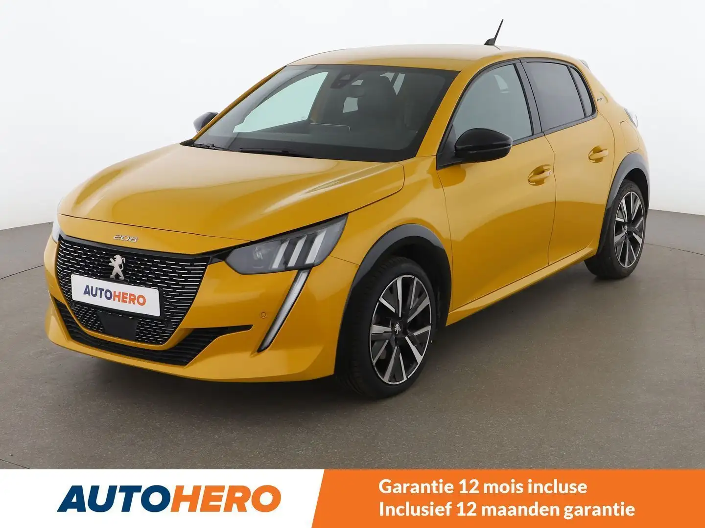 Peugeot 208 1.2 PureTech GT Line Geel - 1