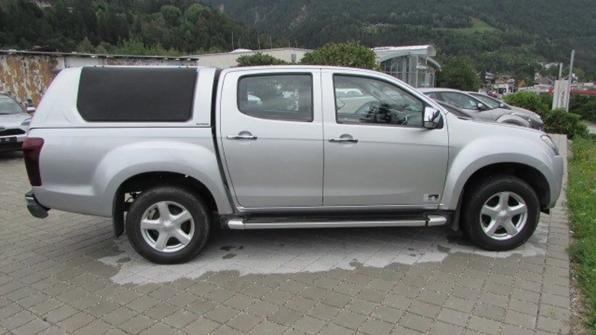 Isuzu D-Max 2,5 Double Cab 4WD Premium Blanco - 2