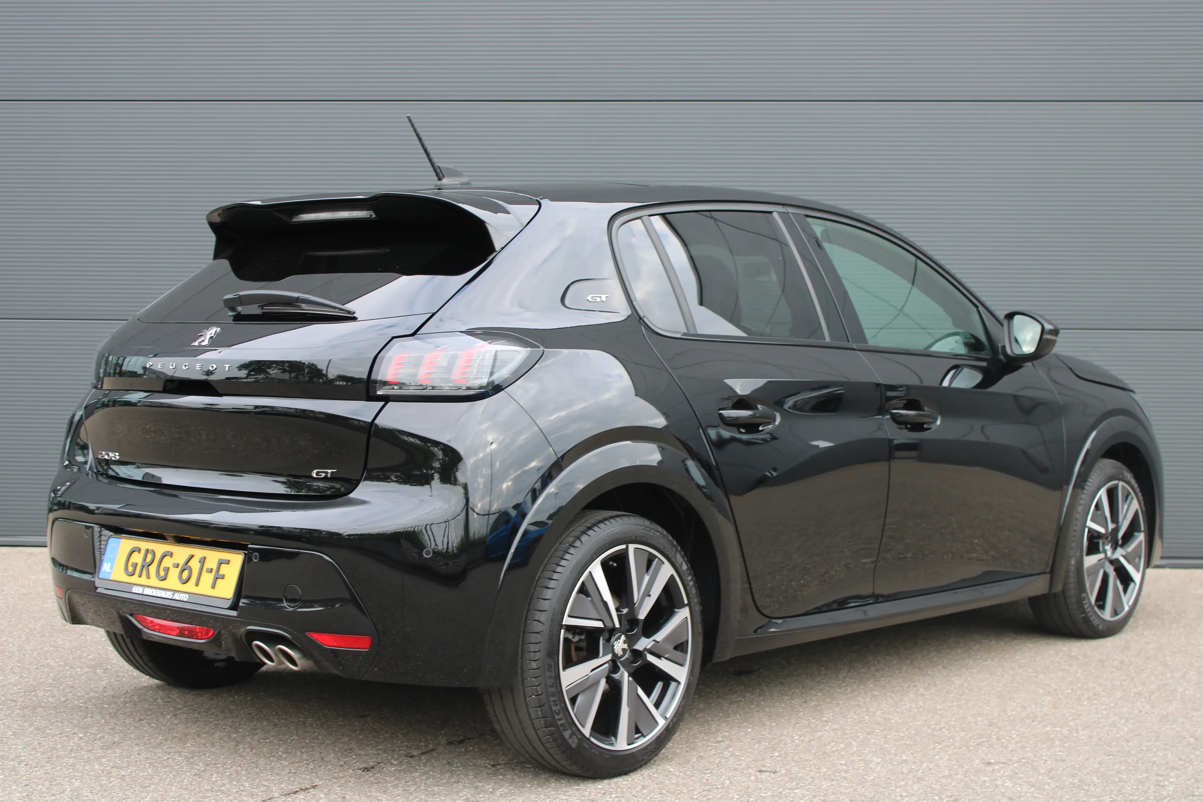 Peugeot 208 1.2 PureTech 130pk EAT8 GT | Automaat | Panoramada — photo 2